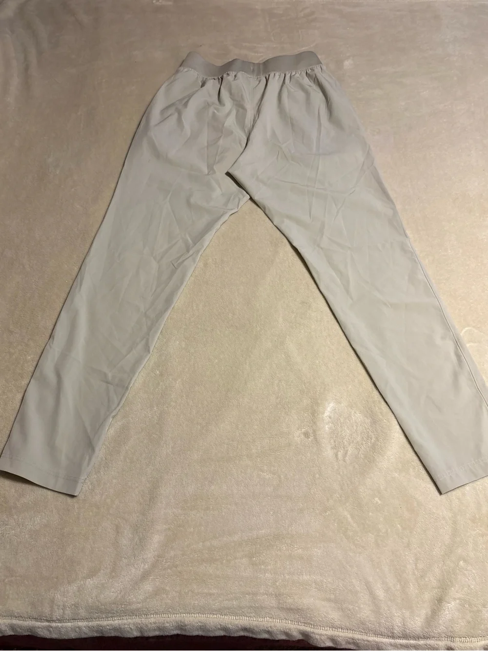 Under Armour Men's Light Gray Athletic Joggers